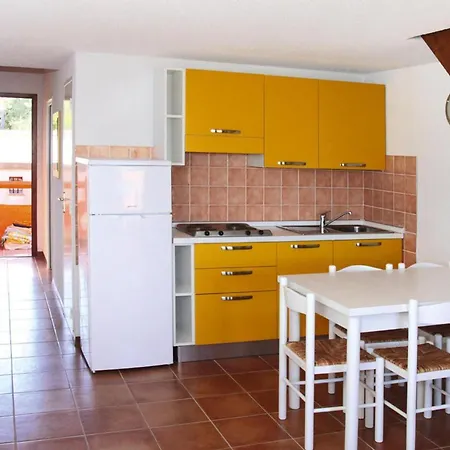 Marina Di Pinarello With Four Rooms, Cleaning Included *