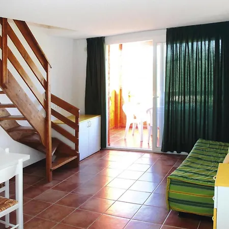 Marina Di Pinarello With Four Rooms, Cleaning Included